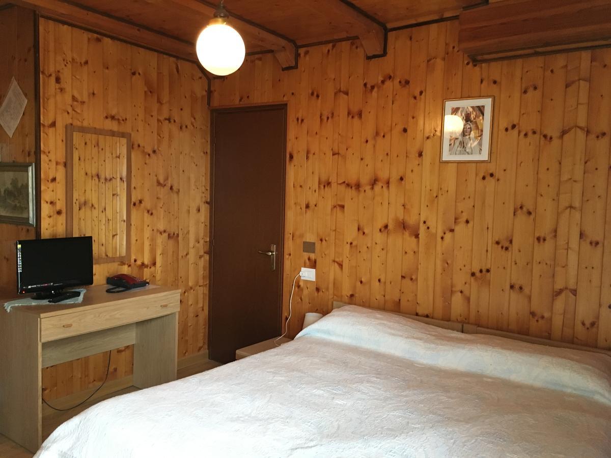 Albergo La Perla Craveggia Екстериор снимка
